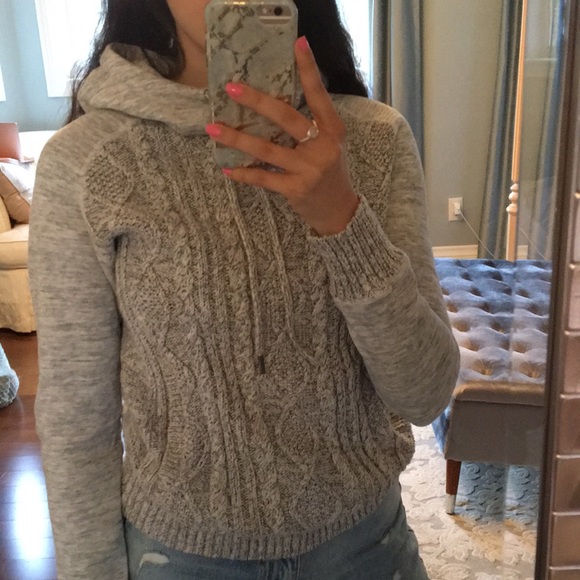 Garage front knit hoodie - Picture 3 of 3